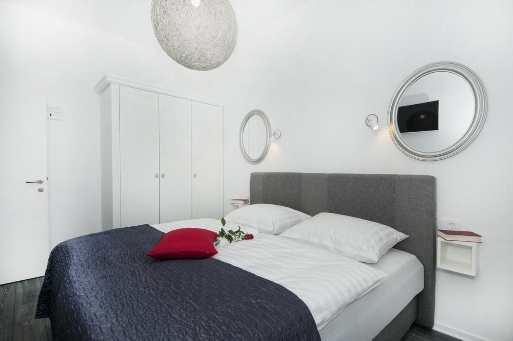 Apartments Mihaela Split Extérieur photo