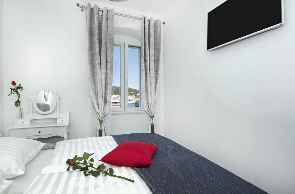 Apartments Mihaela Split Extérieur photo